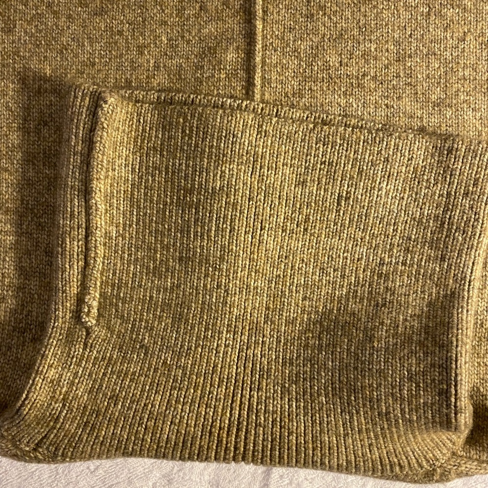 H&M  L  sweater